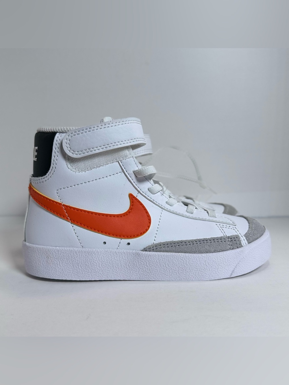 Nike Blazer Mid '77 White/ Orange Kids Shoes Sneakers DA4087-111  Size  12C New